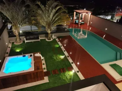Sobrado com 4 Quartos à venda, 557m² no Parque dos Príncipes, São Paulo