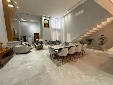 Sobrado com 3 Quartos para venda ou aluguel, 730m² no Pinheirinho, Vinhedo