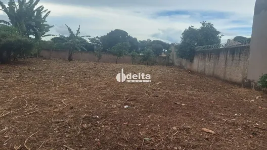 Lote/Terreno à venda, 483m² no Jardim Europa, Uberlândia