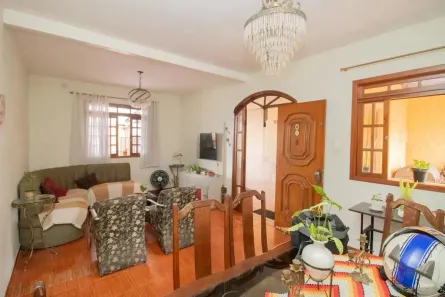 Casa com 4 Quartos à venda, 395m² no Alvorada, Contagem