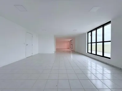 Sala Comercial para alugar, 135m² no Zona Industrial, Brasília