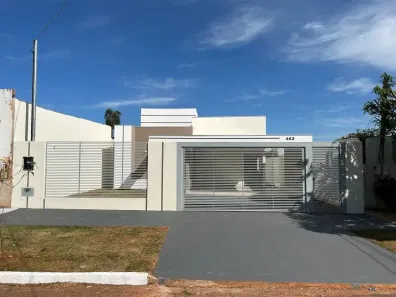 Casa com 2 Quartos à venda, 102m² no Vila Carlota, Campo Grande