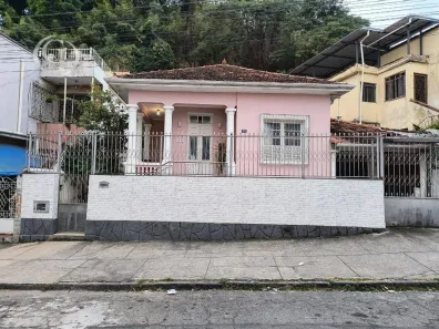 Casa com 3 Quartos à venda, 127m² no Costa Carvalho, Juiz de Fora