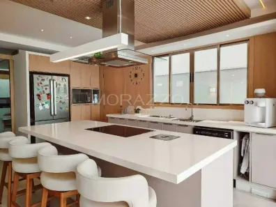 Sobrado com 3 Quartos à venda, 280m² no Jardim Crystal Park, Jacareí