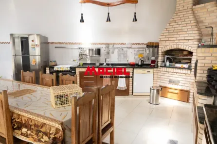 Sobrado com 3 Quartos à venda, 97m² no Vila Formosa, Jacareí