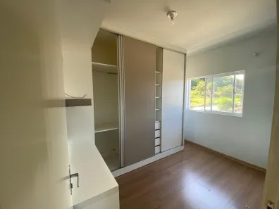 Apartamento com 2 Quartos para alugar, 51m² no Guanabara, Joinville