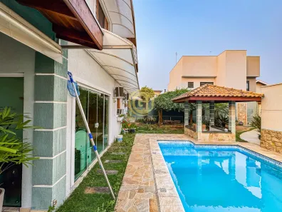 Sobrado com 4 Quartos à venda, 600m² no Loteamento Villa Branca, Jacareí