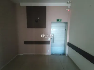 Ponto Comercial com 7 Quartos para alugar, 180m² no Centro, Uberlândia