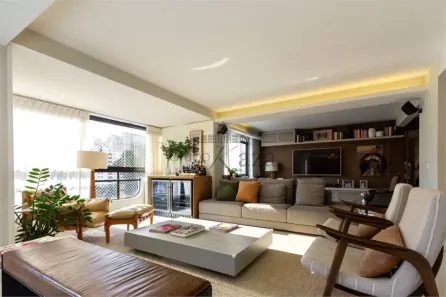 Apartamento com 3 Quartos à venda, 196m² no Moema, São Paulo