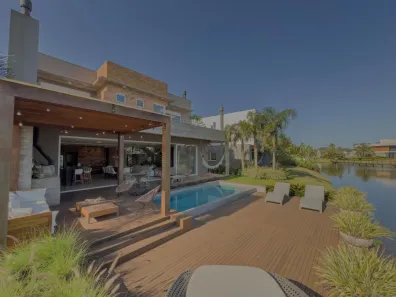 Casa de Condomínio com 5 Quartos à venda, 375m² no Cci, Xangri-lá