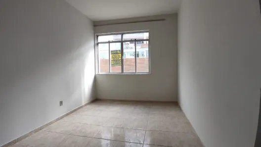 Apartamento com 3 Quartos para alugar, 63m² no Santa Helena, Juiz de Fora
