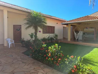 Casa com 4 Quartos à venda, 300m² no Cidade Universitária, Campinas