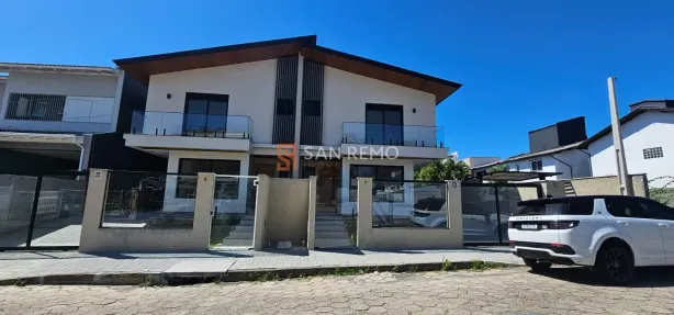 Casa com 3 Quartos à venda, 158m² no Santa Mônica, Florianópolis