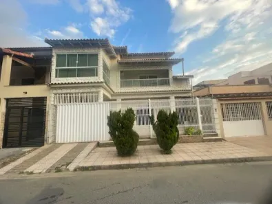 Casa com 3 Quartos à venda, 297m² no São Luiz, Volta Redonda