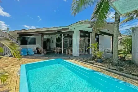Casa com 3 Quartos à venda, 145m² no Jardim Mar-e-Sol, Peruíbe