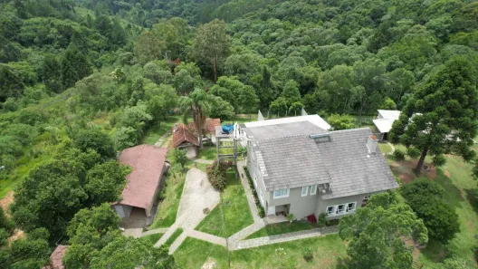 Fazenda/Sítio com 3 Quartos à venda, 300m² no Capivari, Colombo