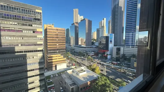 Sala Comercial para venda ou aluguel, 108m² no Caminho das Árvores, Salvador