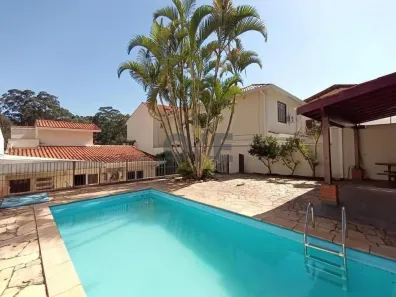 Casa de Condomínio com 3 Quartos para alugar, 240m² no São Paulo II, Cotia