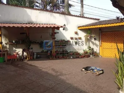 Fazenda/Sítio com 3 Quartos à venda, 297m² no Dos Finco, São Bernardo do Campo