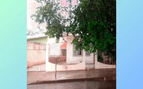 Casa com 2 Quartos à venda, 144m² no Parque Residencial Tuiuti, Maringá