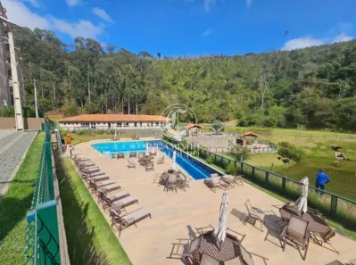 Apartamento com 2 Quartos à venda, 57m² no Itaipava, Petrópolis