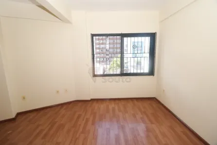 Apartamento com 1 Quarto para alugar, 75m² no Centro, Pelotas