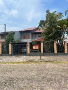 Casa com 3 Quartos para alugar, 280m² no Ipanema, Porto Alegre