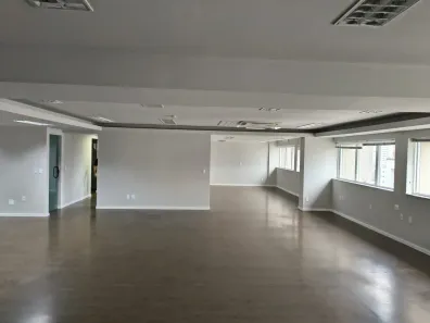 Sala Comercial para alugar, 330m² no Praia do Canto, Vitória
