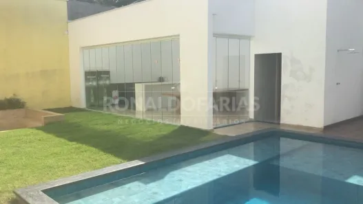 Sobrado com 4 Quartos à venda, 420m² no Interlagos, São Paulo