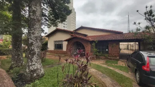 Imóvel Comercial com 5 Quartos para alugar, 150m² no Centro, Marília