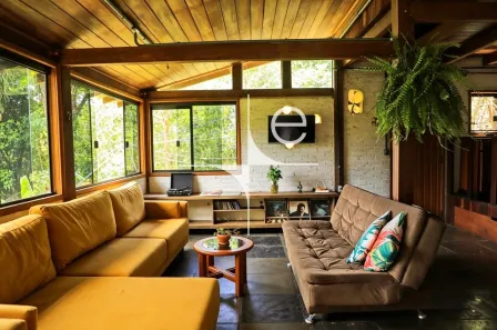 Casa com 3 Quartos para alugar, 200m² no Lagoa da Conceição, Florianópolis