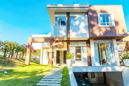Casa com 4 Quartos à venda, 296m² no Abranches, Curitiba