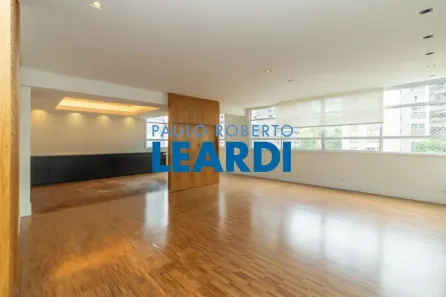 Apartamento com 3 Quartos à venda, 213m² no Cerqueira César, São Paulo