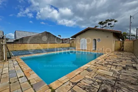 Casa com 3 Quartos à venda, 282m² no Parque Turistico, Peruíbe