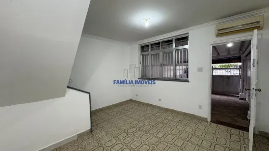 Sobrado com 2 Quartos para alugar, 85m² no Ponta da Praia, Santos