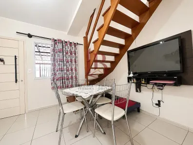 Sobrado com 2 Quartos à venda, 47m² no Desvio Rizzo, Caxias do Sul