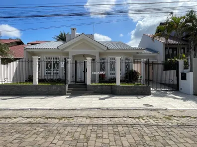 Casa com 3 Quartos para alugar, 420m² no Marechal Rondon, Canoas