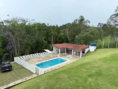 Fazenda/Sítio com 3 Quartos à venda, 2600m² no Centro, Juquitiba