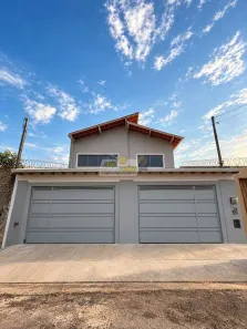 Casa com 3 Quartos para alugar, 142m² no Jardim Itália II, Uberaba