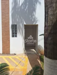 Galpão/Depósito/Armazém para alugar, 325m² no Santa Rosa, Uberlândia