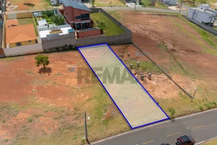Lote/Terreno à venda, 300m² no Residencial Villa Suiça, Cidade Ocidental