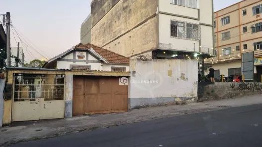 Casa com 6 Quartos à venda, 250m² no Ramos, Rio de Janeiro