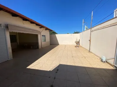 Casa com 5 Quartos à venda, 170m² no São Carlos, Anápolis