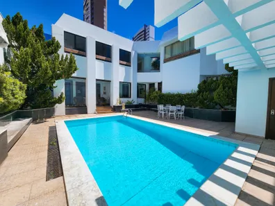 Casa com 4 Quartos à venda, 875m² no Lagoa Nova, Natal