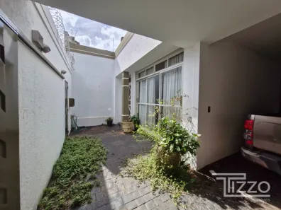 Casa com 3 Quartos à venda, 236m² no Centro, Uberlândia