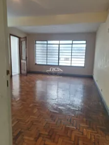 Casa com 3 Quartos para venda ou aluguel, 200m² no Bosque da Saúde, São Paulo