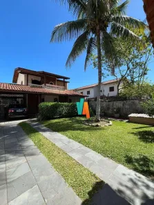Casa com 3 Quartos à venda, 267m² no Praia das Palmeiras, Caraguatatuba