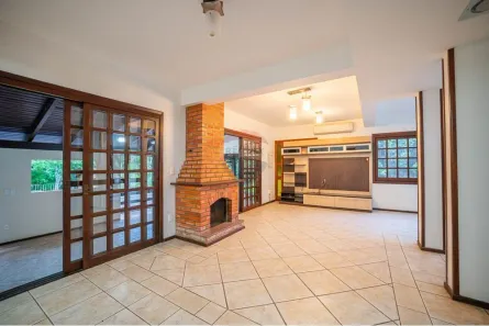 Fazenda/Sítio com 4 Quartos à venda, 257m² no Sítio Túnel Verde, Cachoeirinha