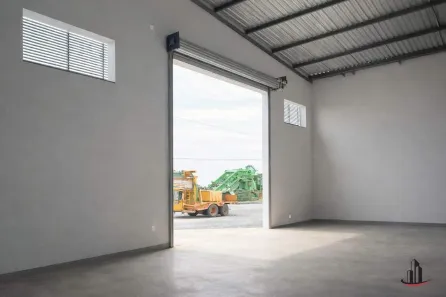 Galpão/Depósito/Armazém para alugar, 600m² no Parque das Laranjeiras, Uberaba