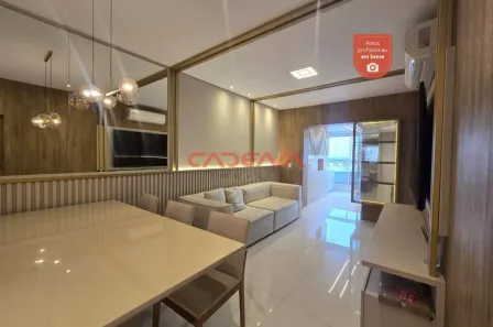 Apartamento com 3 Quartos para alugar, 96m² no Centro, Curitiba